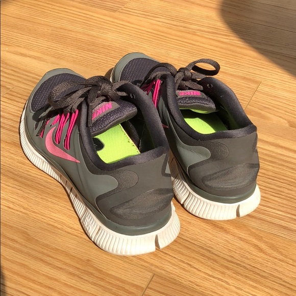 Nike Grey Sneakers - Picture 3 of 3